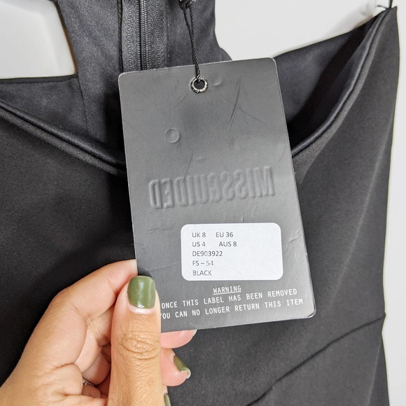 MISSGUIDED • Black Cut Out Panel Bodycon Dress 4 - Picture 6 of 9